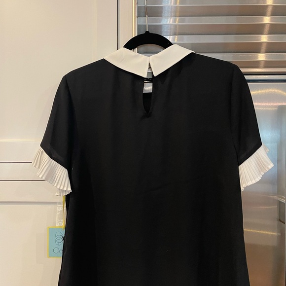 NWT Cece Black and White Blouse Size Medium - Picture 5 of 6